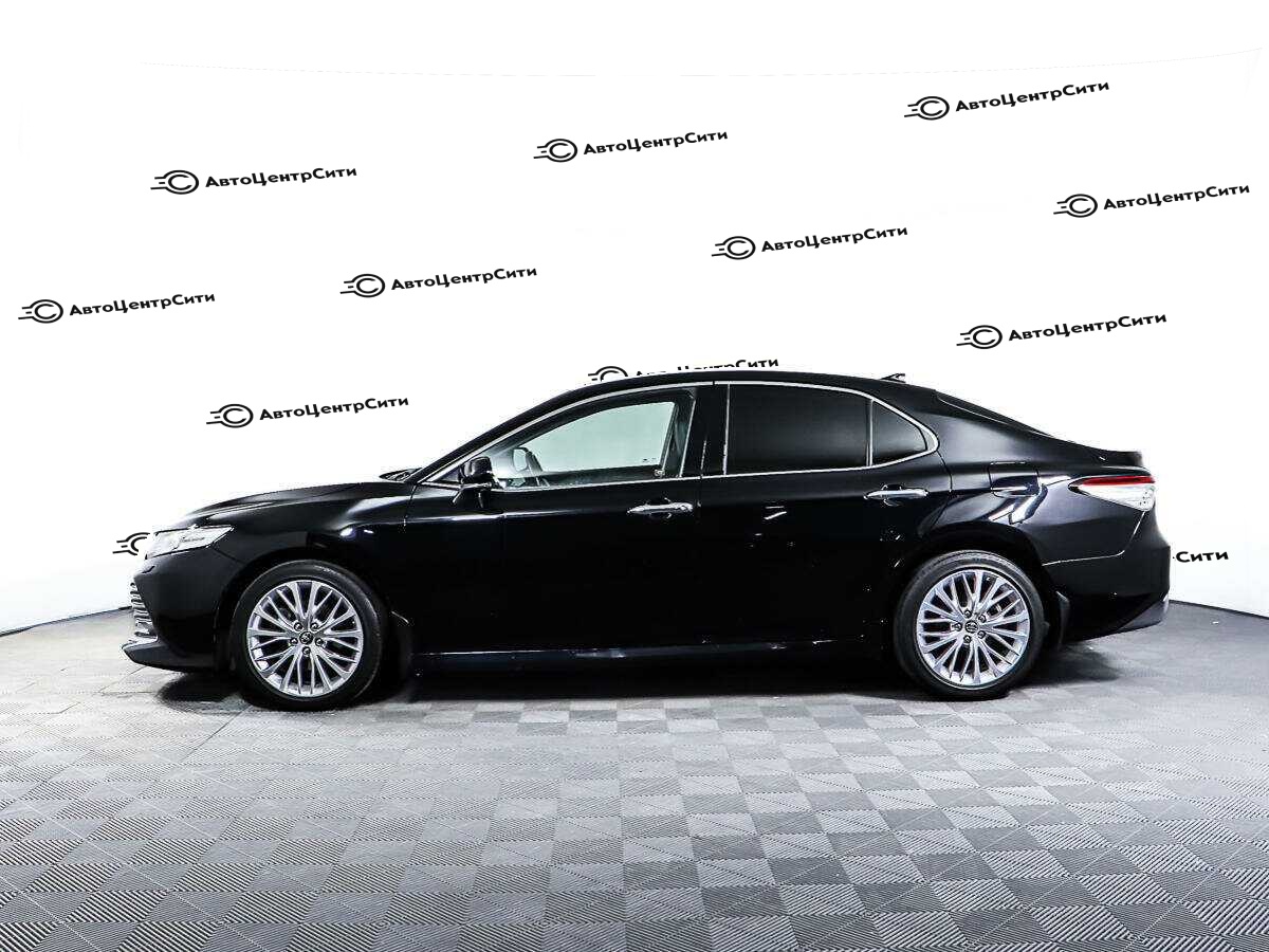 Toyota Camry с пробегом — 2018 год. Фото: #7