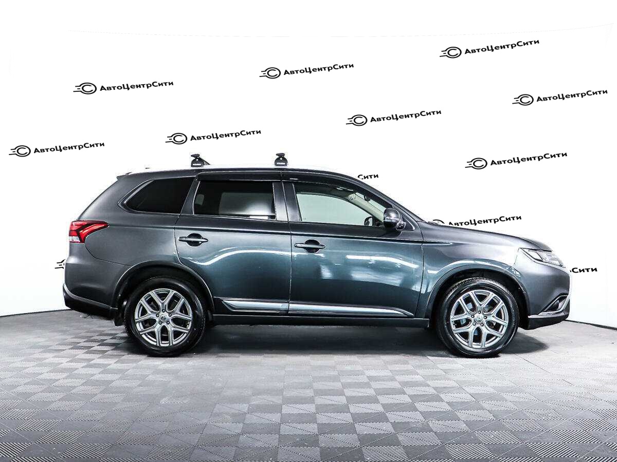 Mitsubishi Outlander с пробегом — 2020 год. Фото: #3