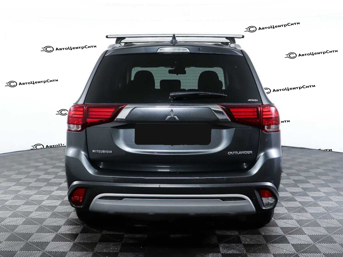 Mitsubishi Outlander с пробегом — 2020 год. Фото: #6