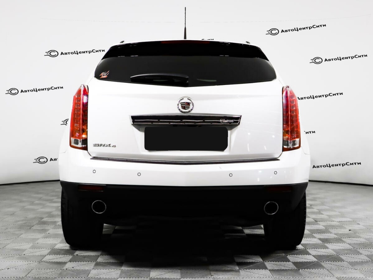 Cadillac SRX с пробегом — 2014 год. Фото: #4