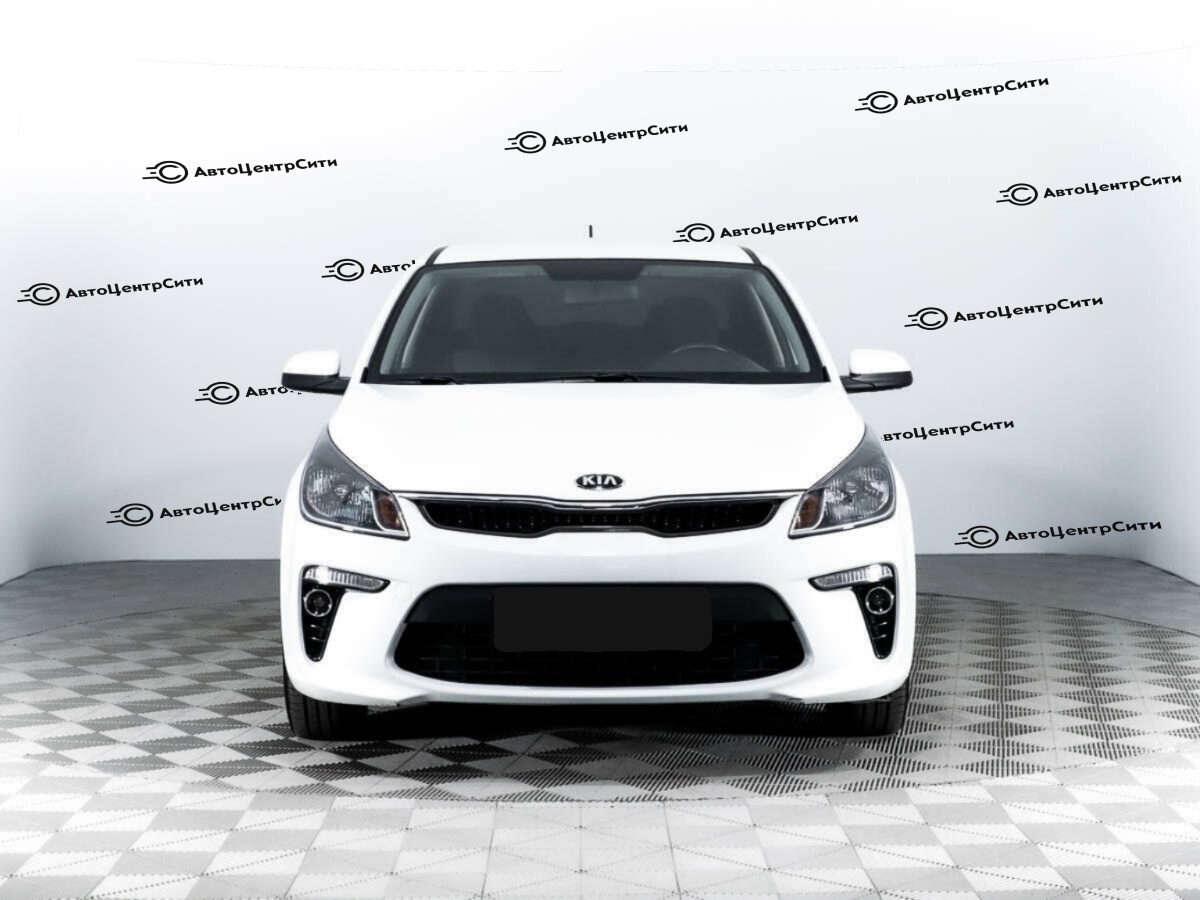 Kia Rio с пробегом — 2020 год. Фото: #1