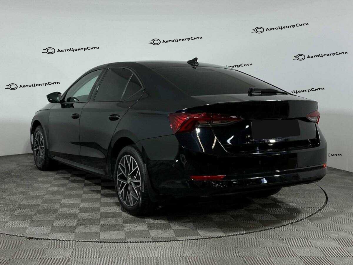 Skoda Octavia с пробегом — 2021 год. Фото: #5