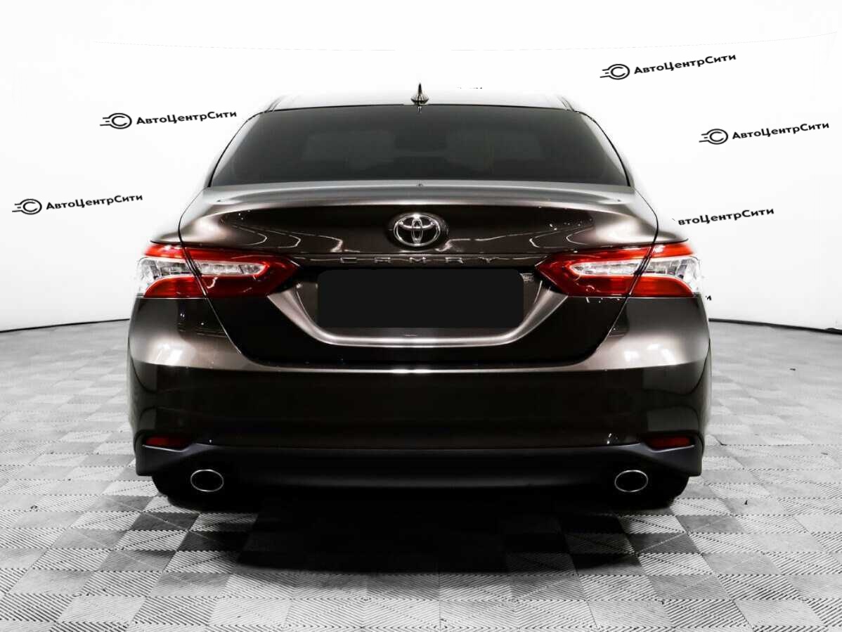 Toyota Camry с пробегом — 2020 год. Фото: #5