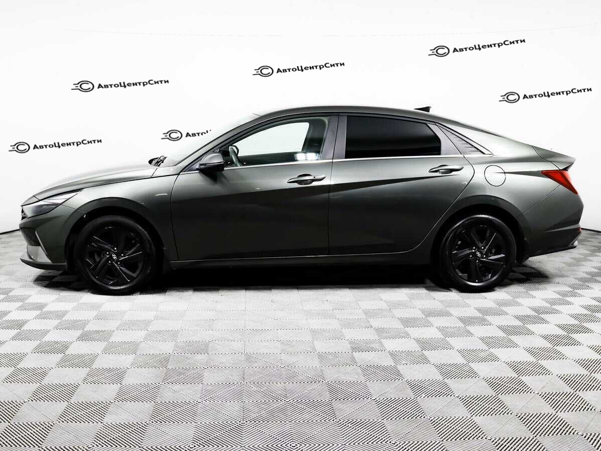 Hyundai Elantra с пробегом — 2021 год. Фото: #7