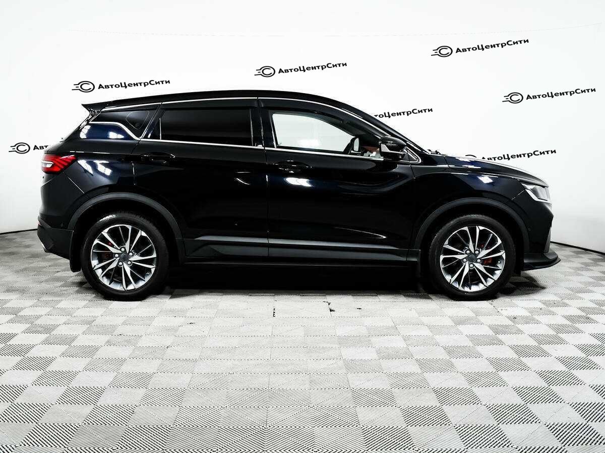 Geely Coolray с пробегом — 2022 год. Фото: #3