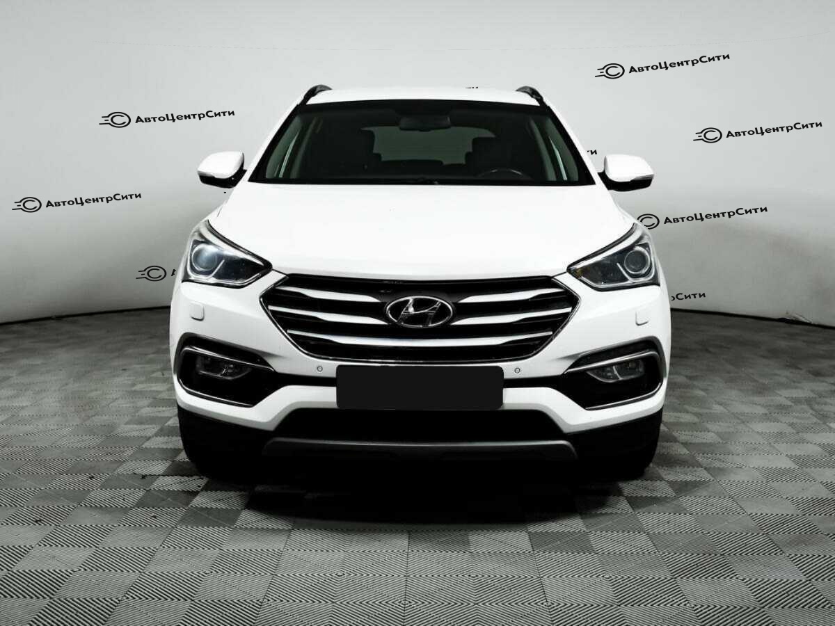 Hyundai Santa Fe с пробегом — 2017 год. Фото: #1