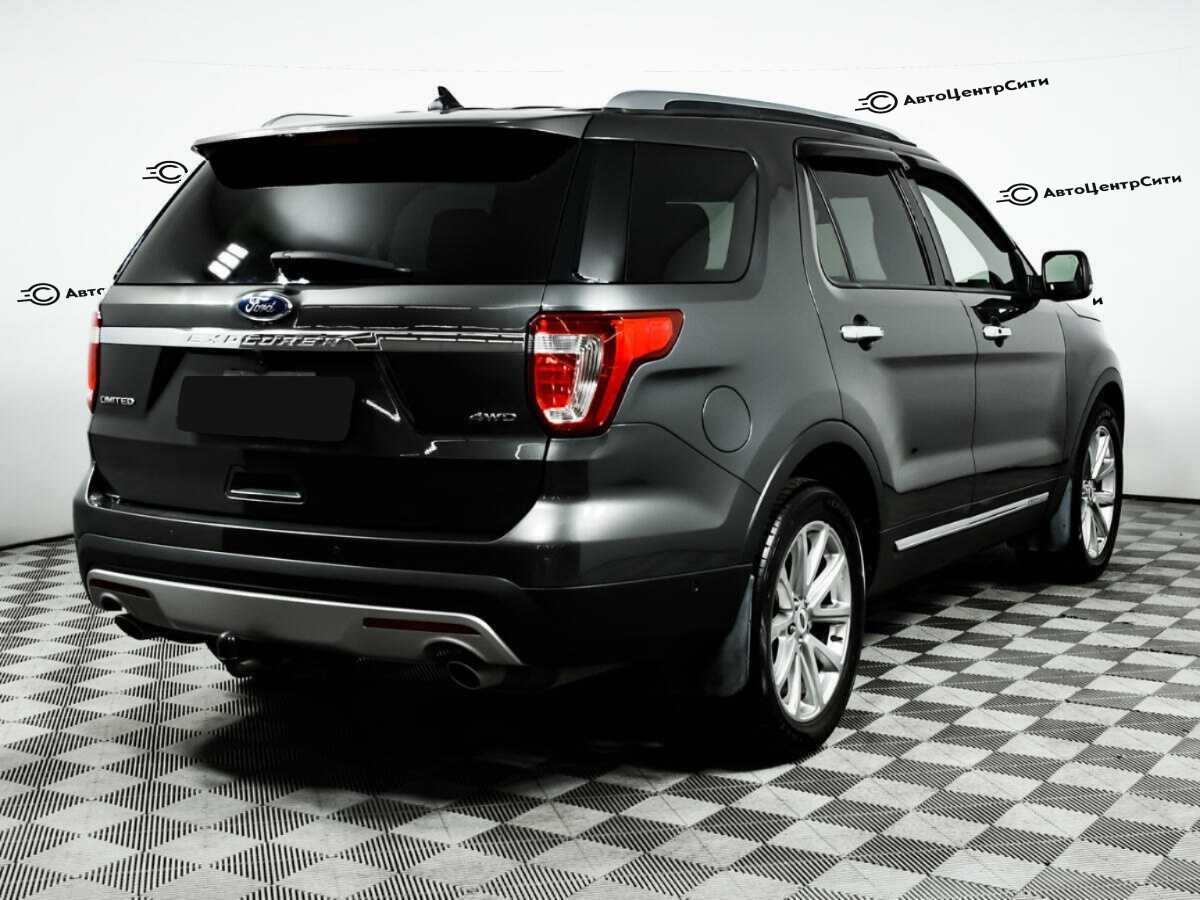 Ford Explorer с пробегом — 2017 год. Фото: #3
