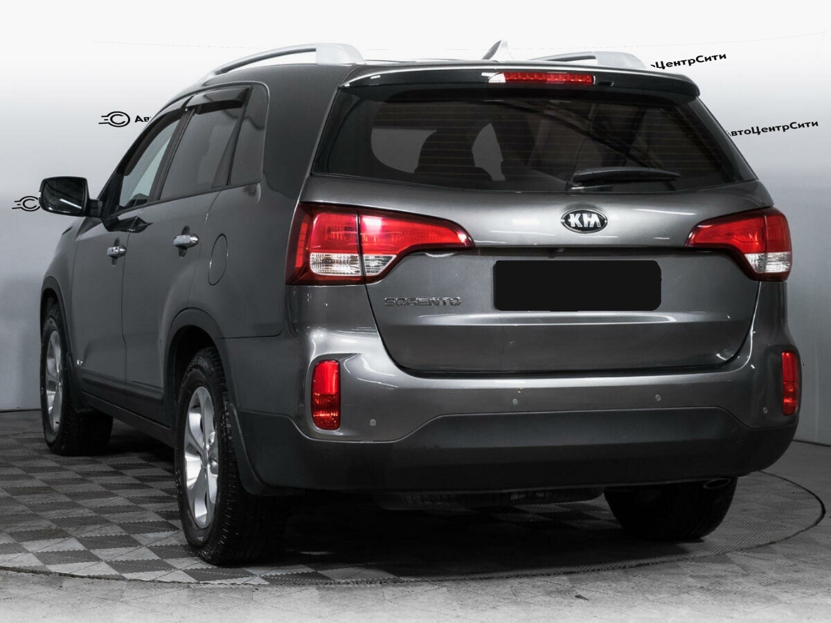 Kia Sorento с пробегом — 2018 год. Фото: #6