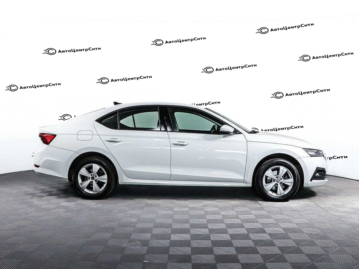 Skoda Octavia с пробегом — 2021 год. Фото: #3