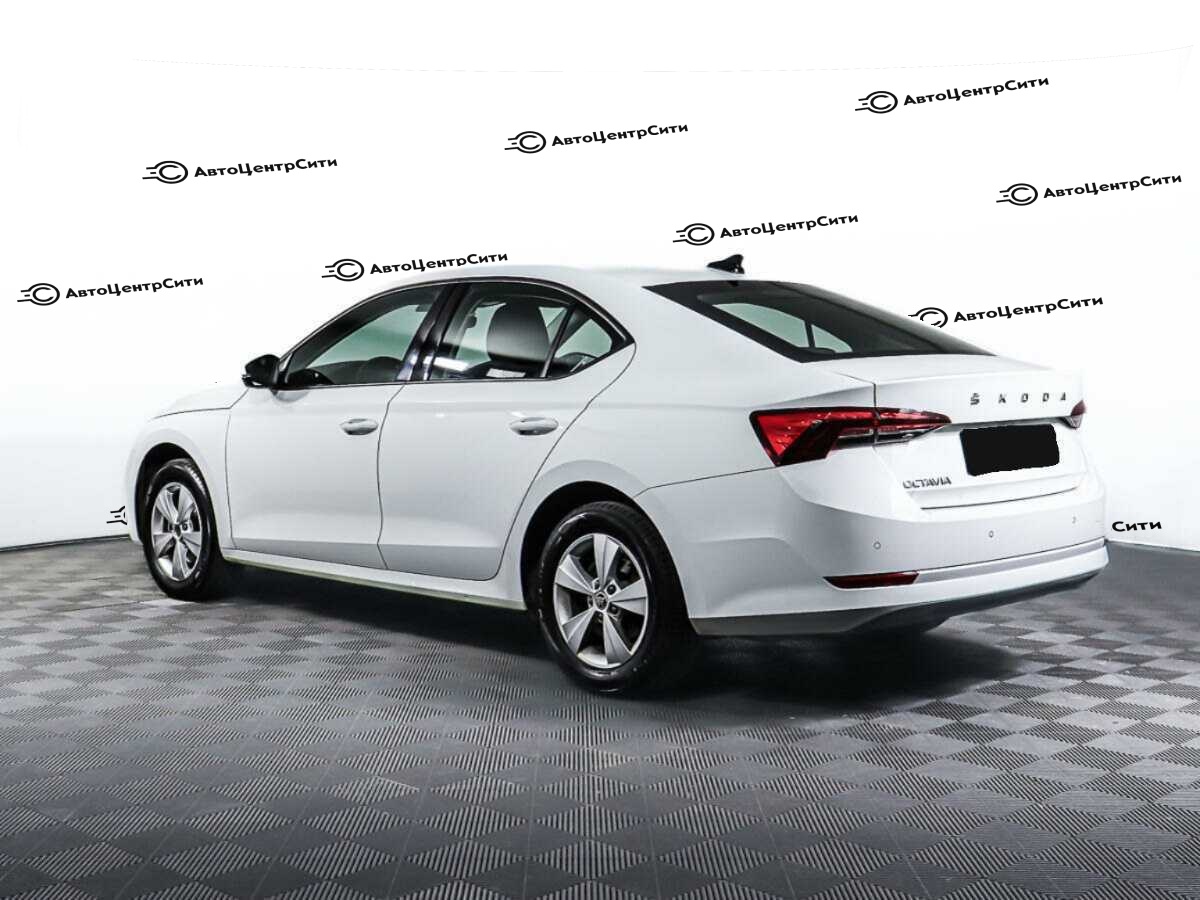 Skoda Octavia с пробегом — 2021 год. Фото: #6