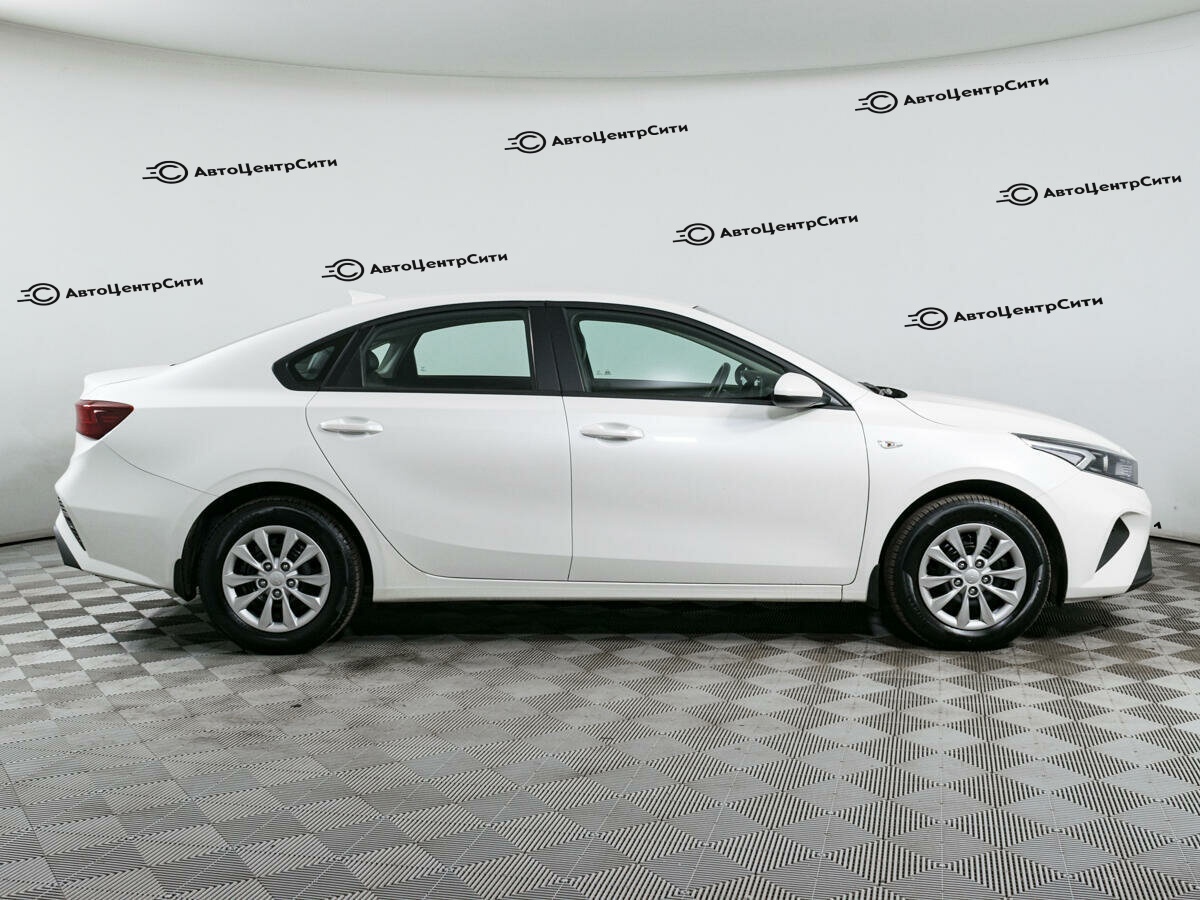 Kia Cerato с пробегом — 2021 год. Фото: #3