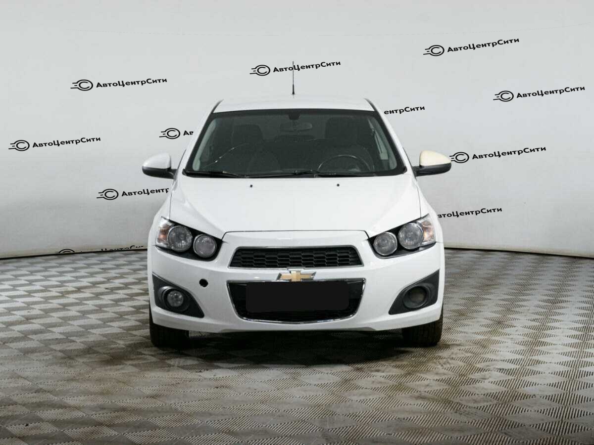 Chevrolet Aveo с пробегом — 2013 год. Фото: #1