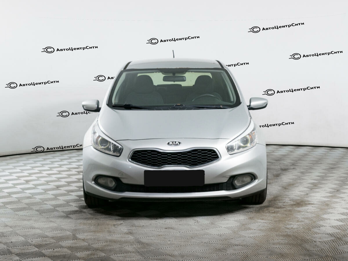 Kia Ceed с пробегом — 2012 год. Фото: #1