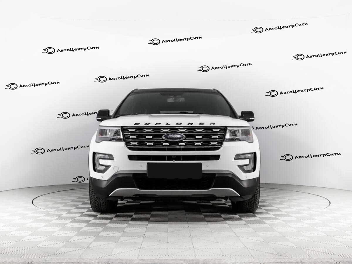 Ford Explorer с пробегом — 2017 год. Фото: #1