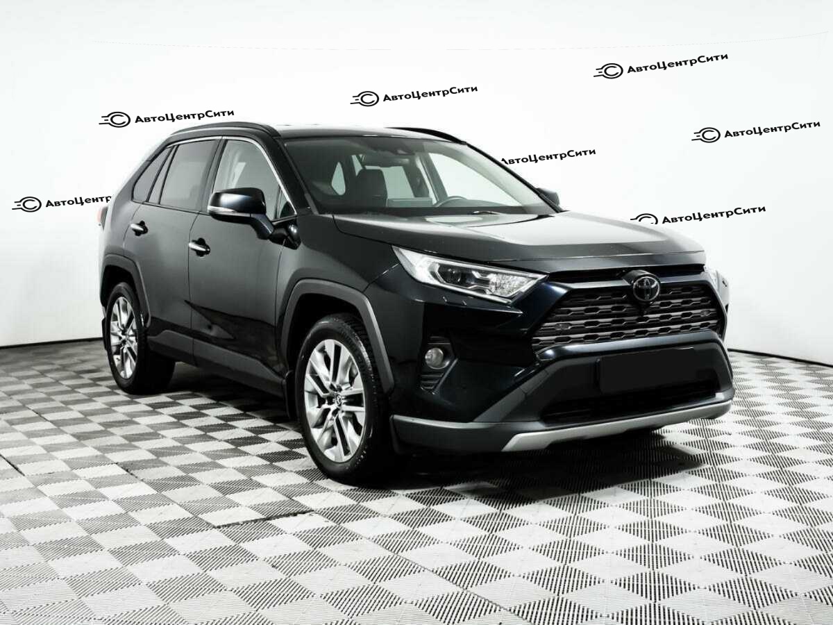 Toyota RAV4 с пробегом — 2020 год. Фото: #2