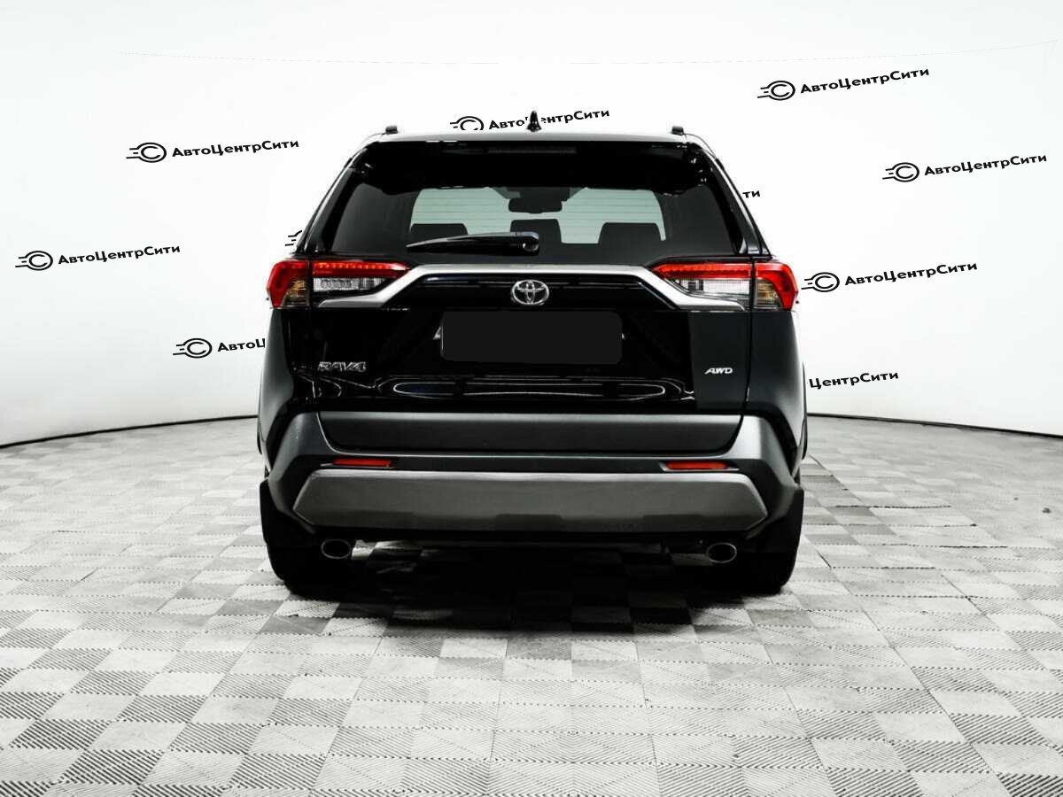 Toyota RAV4 с пробегом — 2020 год. Фото: #5