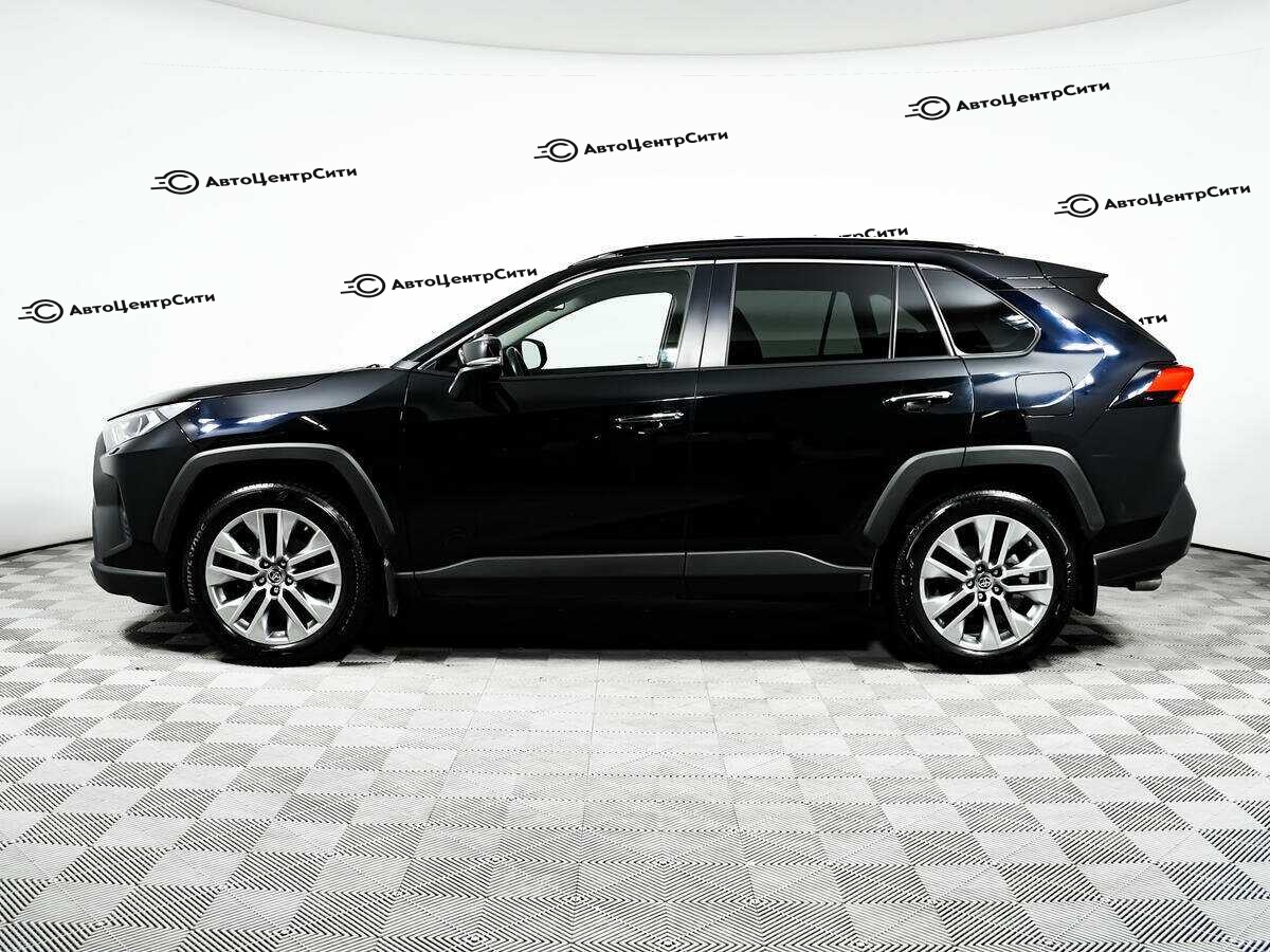 Toyota RAV4 с пробегом — 2020 год. Фото: #7