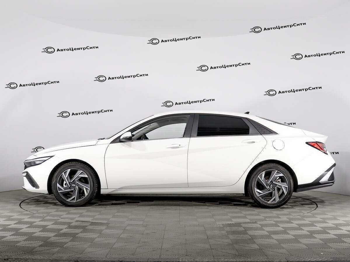 Hyundai Elantra с пробегом — 2024 год. Фото: #7