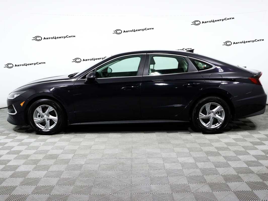 Hyundai Sonata с пробегом — 2022 год. Фото: #7