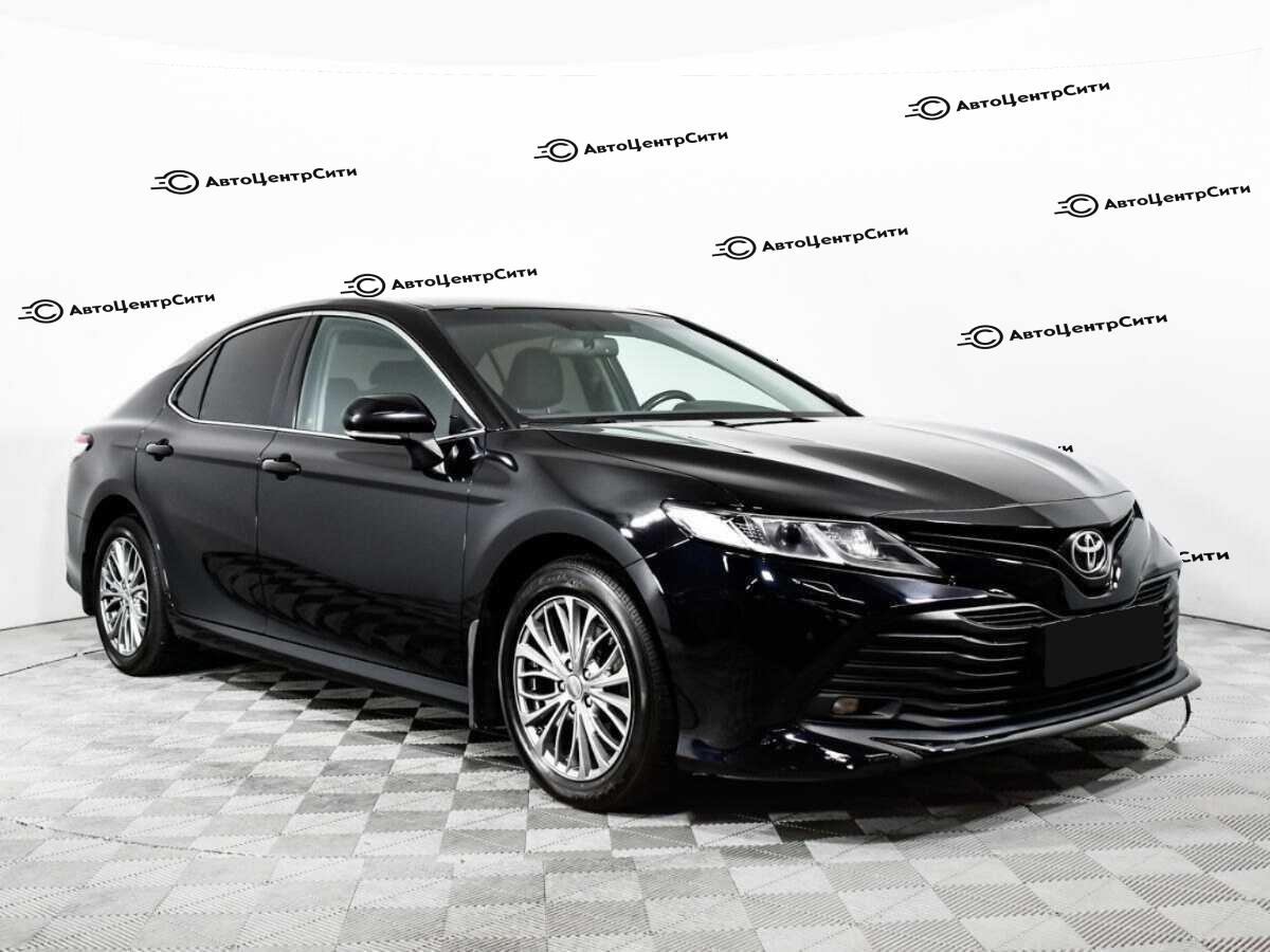 Toyota Camry с пробегом — 2021 год. Фото: #2