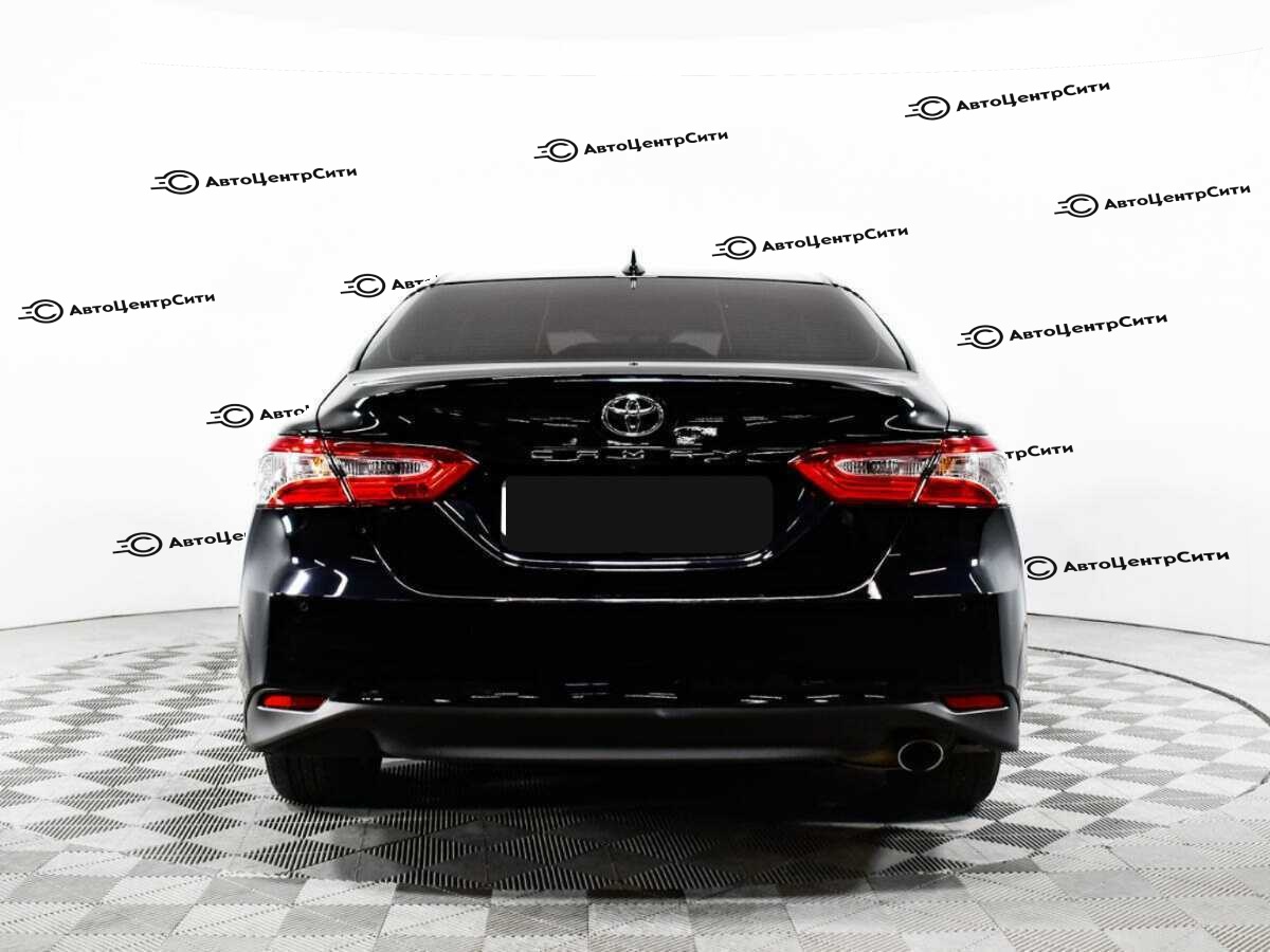 Toyota Camry с пробегом — 2021 год. Фото: #5