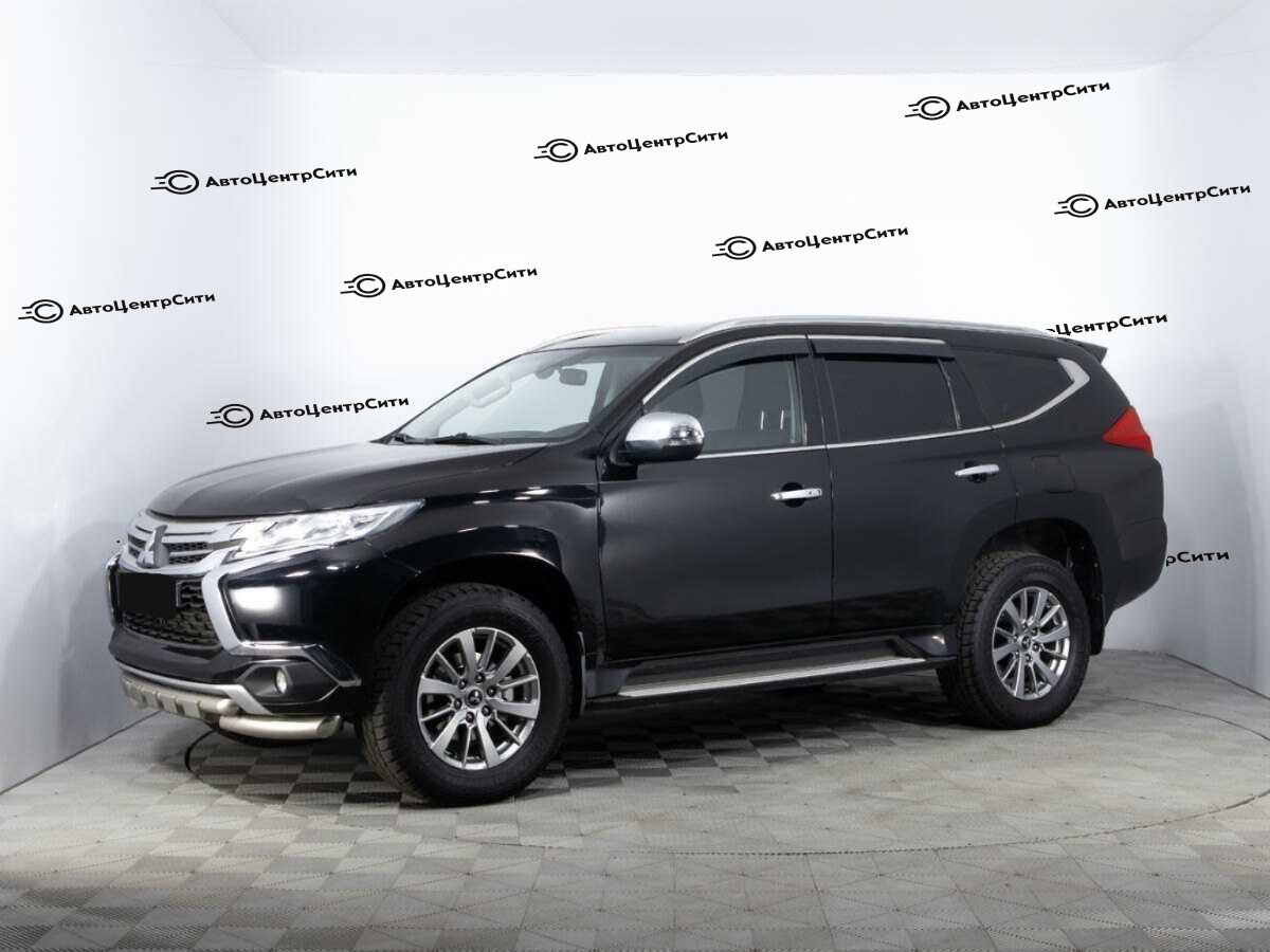 Mitsubishi Pajero Sport с пробегом — 2017 год. Фото: #8