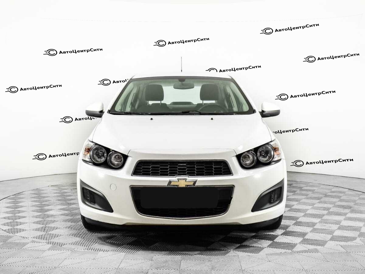 Chevrolet Aveo с пробегом — 2012 год. Фото: #1