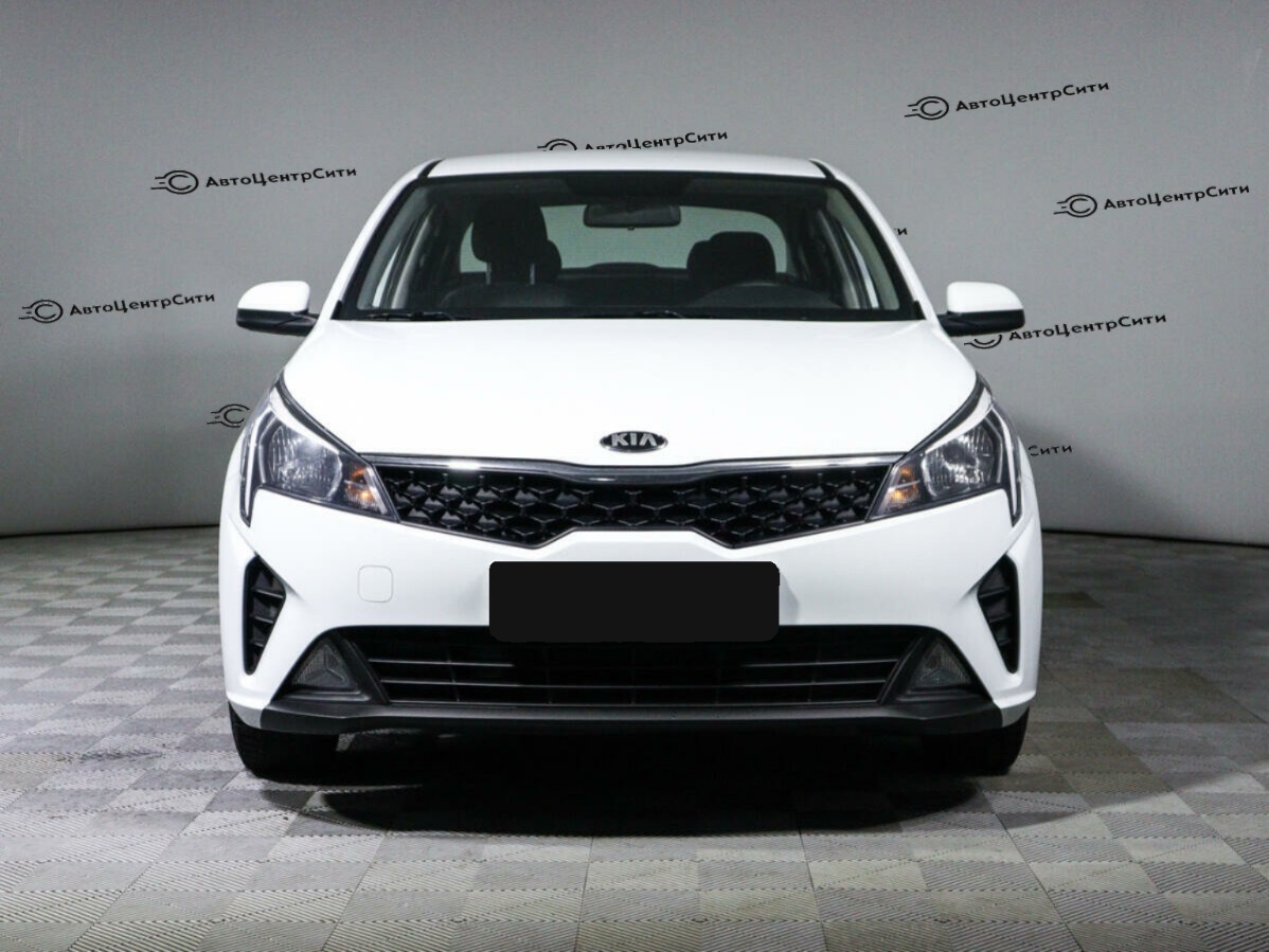 Kia Rio с пробегом — 2021 год. Фото: #1
