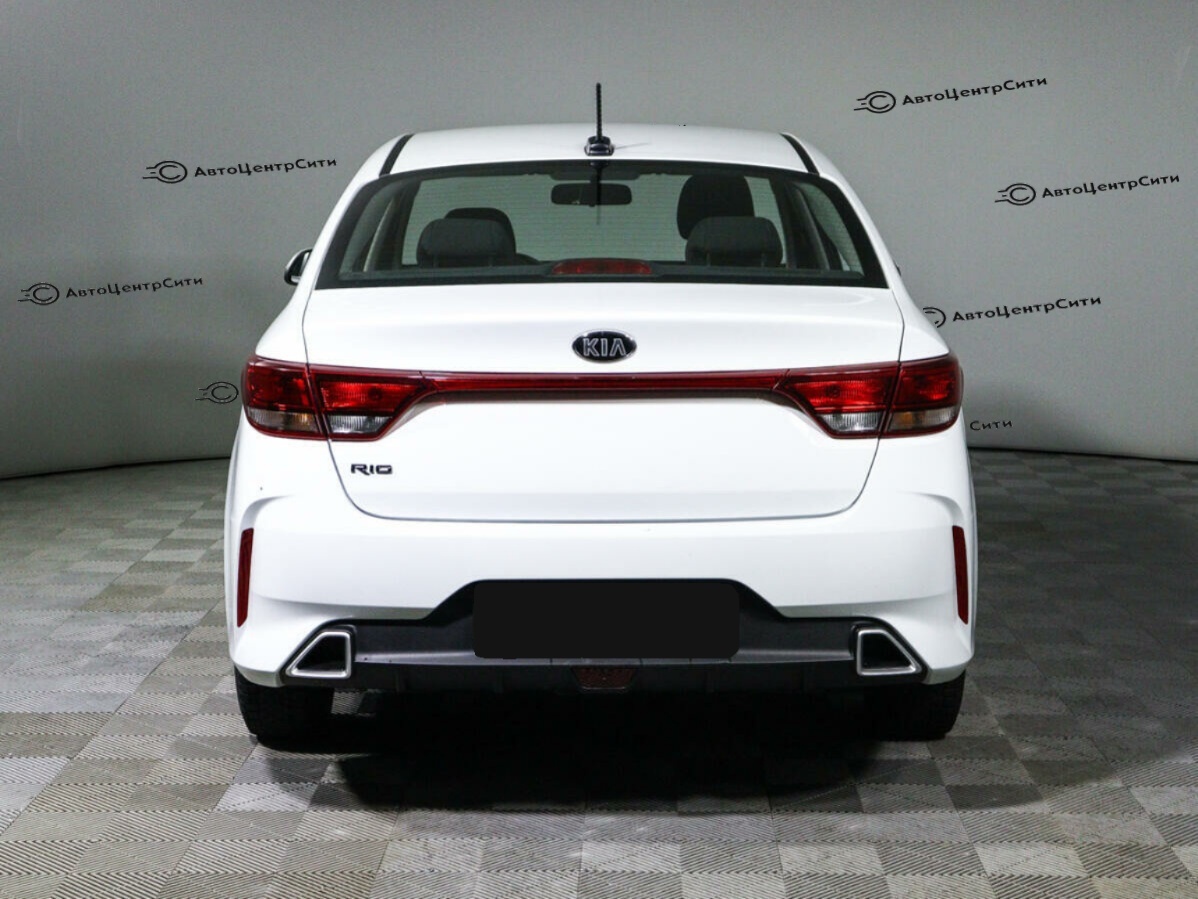 Kia Rio с пробегом — 2021 год. Фото: #5