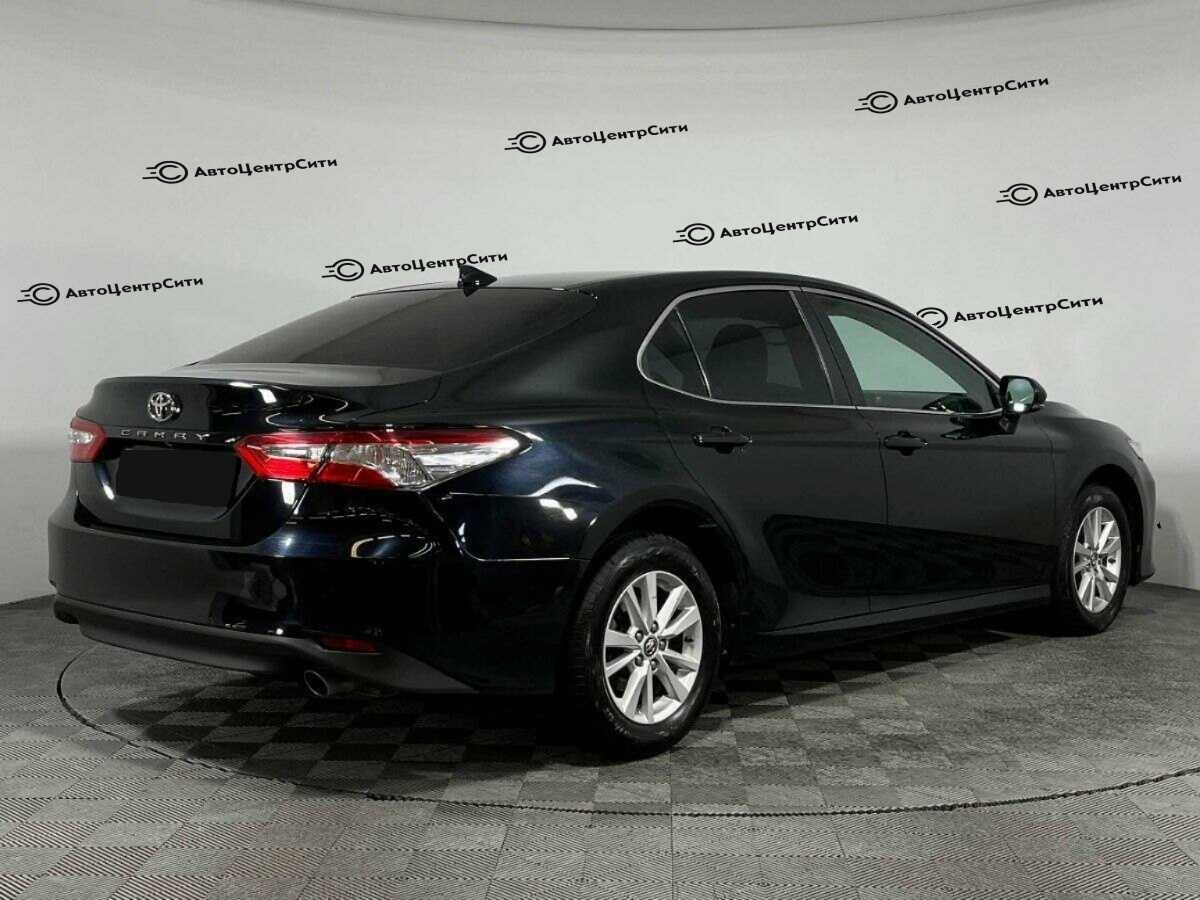 Toyota Camry с пробегом — 2019 год. Фото: #3