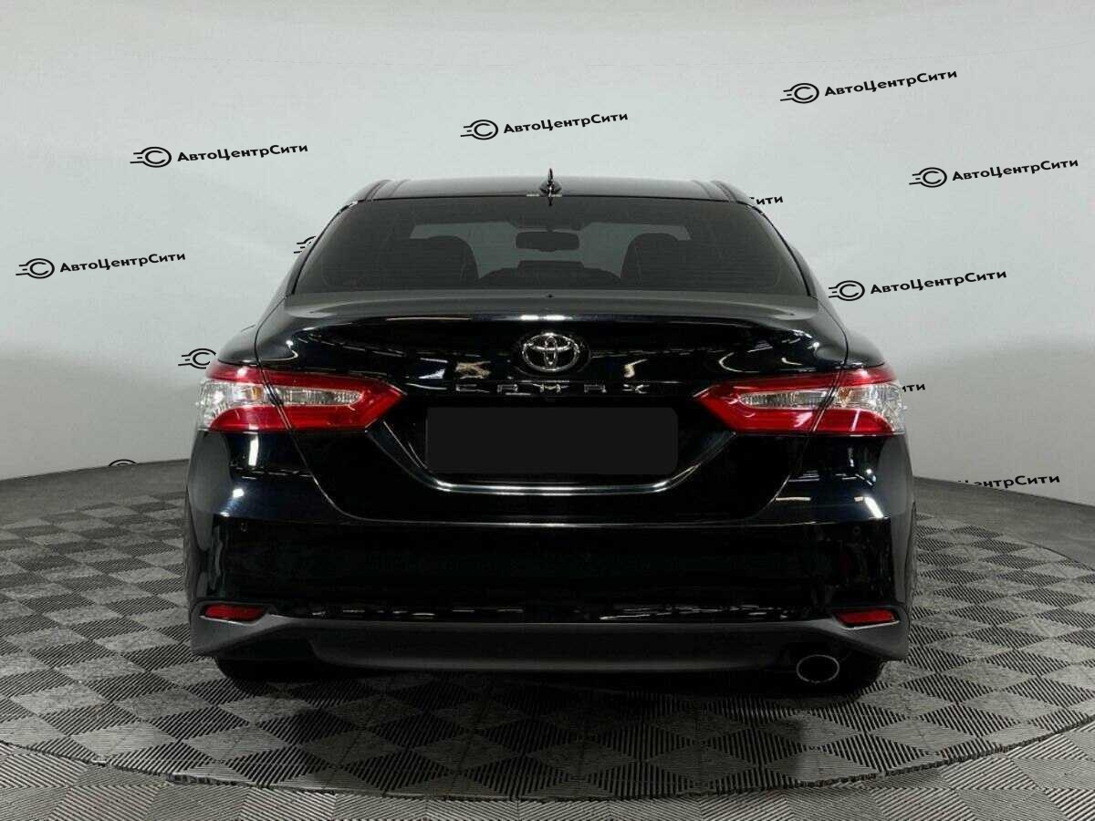 Toyota Camry с пробегом — 2019 год. Фото: #4
