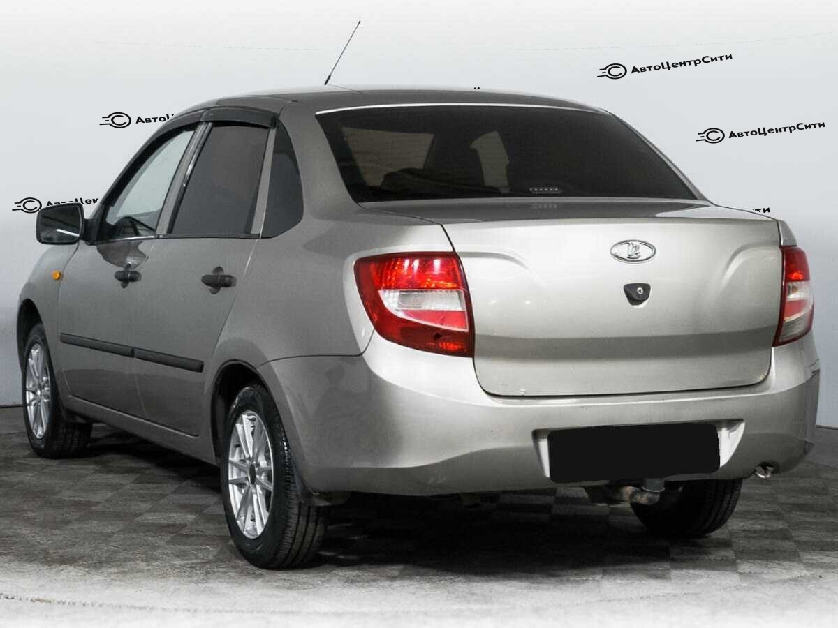 Lada (ВАЗ) Granta с пробегом — 2012 год. Фото: #6