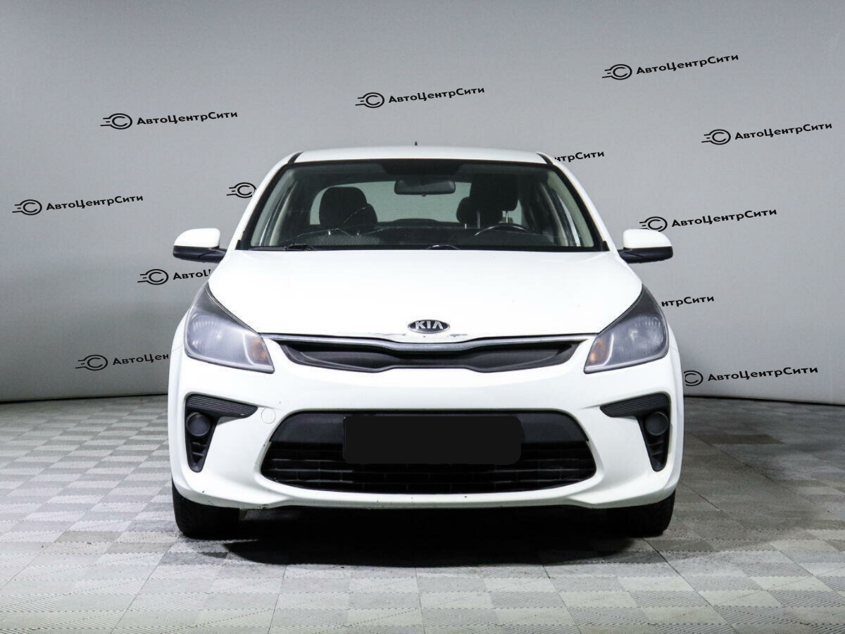 Kia Rio с пробегом — 2017 год. Фото: #1