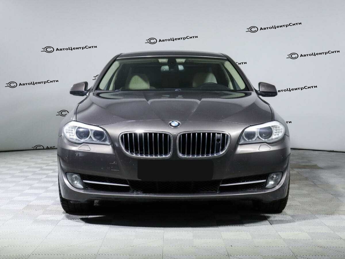BMW 5 серии с пробегом — 2012 год. Фото: #1