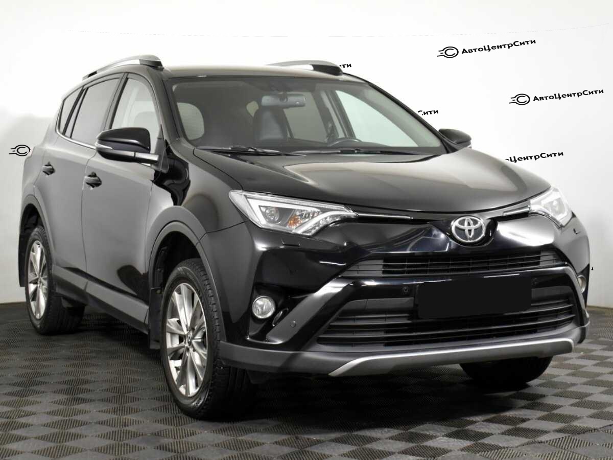 Toyota RAV4 с пробегом — 2018 год. Фото: #2