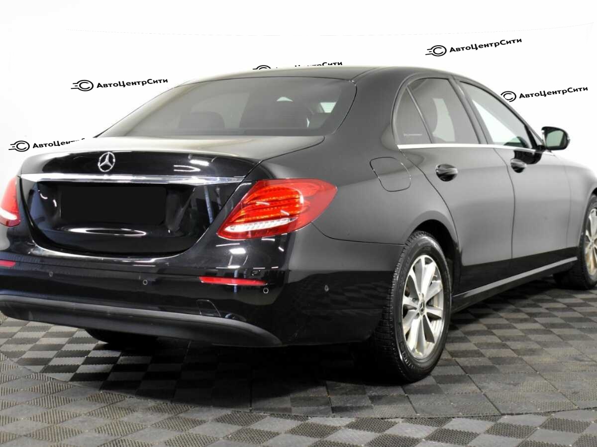 Mercedes-Benz E-Класс с пробегом — 2018 год. Фото: #2