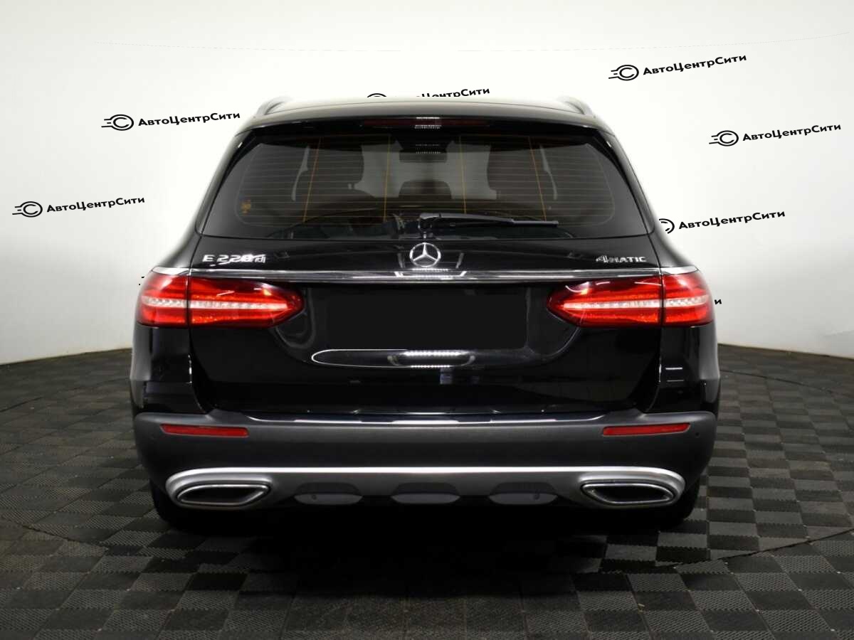 Mercedes-Benz E-Класс с пробегом — 2017 год. Фото: #4