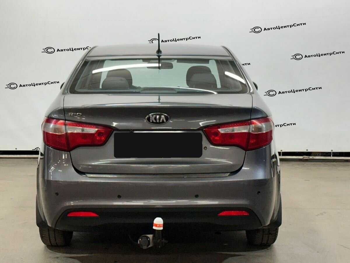 Kia Rio с пробегом — 2013 год. Фото: #5