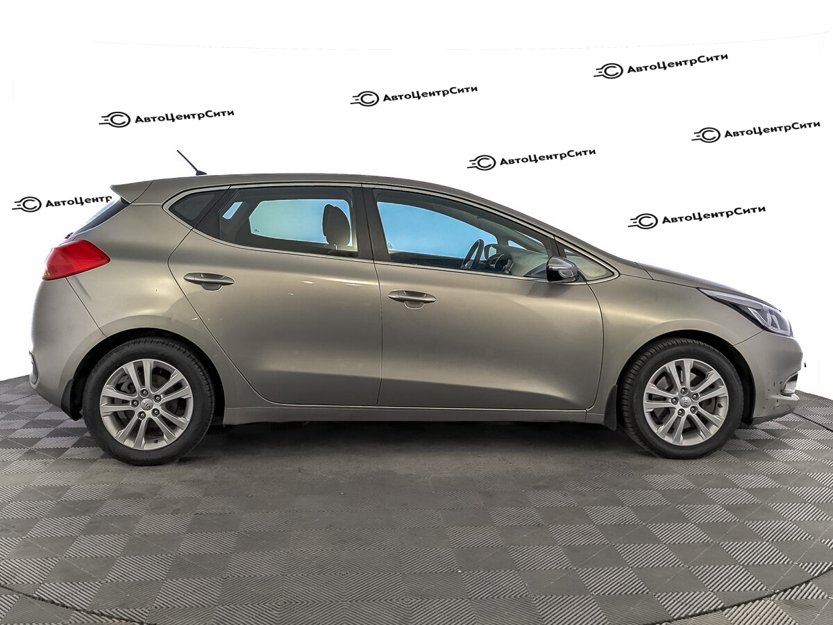 Kia Ceed с пробегом — 2014 год. Фото: #3