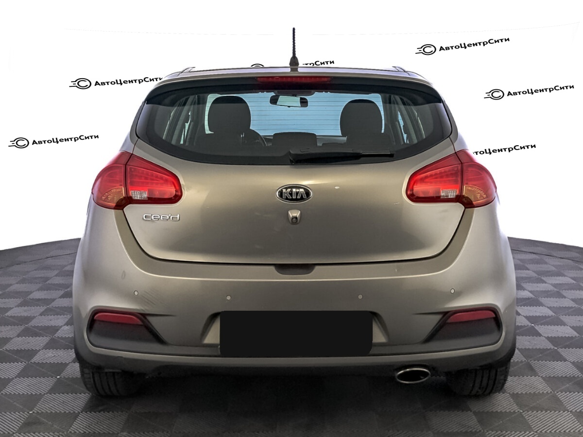 Kia Ceed с пробегом — 2014 год. Фото: #5