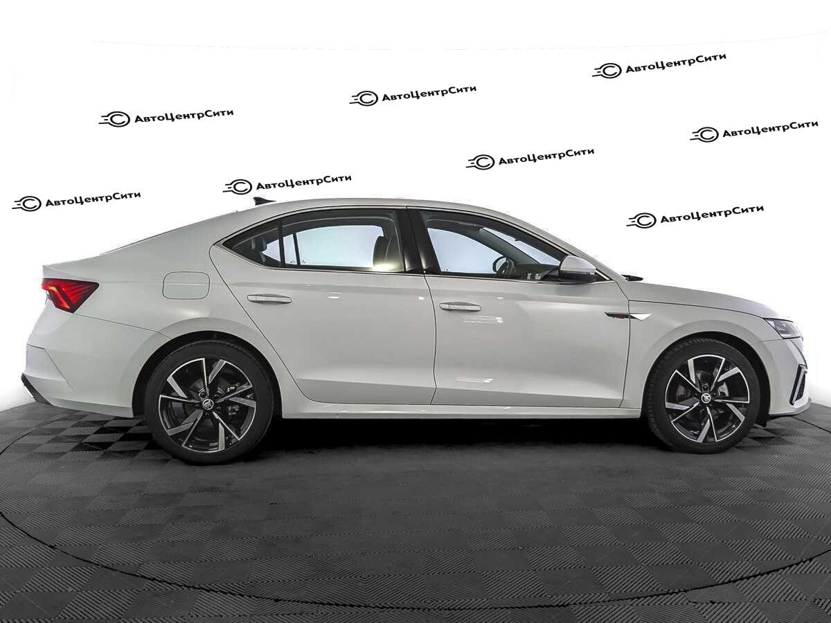 Skoda Octavia с пробегом — 2023 год. Фото: #3
