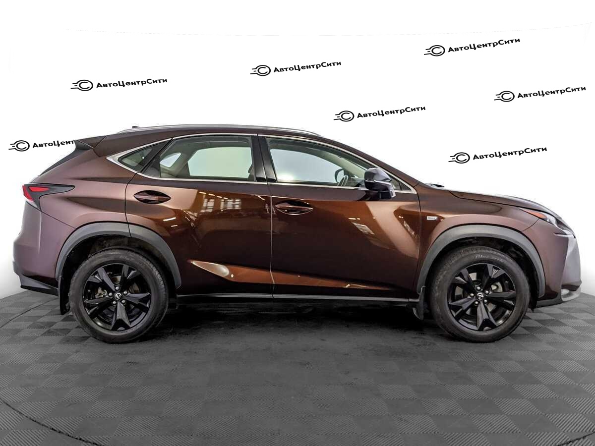 Lexus NX с пробегом — 2017 год. Фото: #3