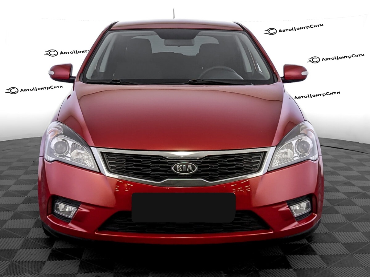 Kia Ceed с пробегом — 2012 год. Фото: #1
