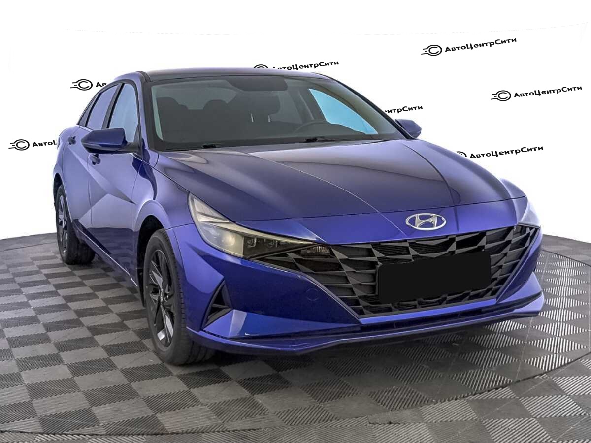 Hyundai Elantra с пробегом — 2021 год. Фото: #2