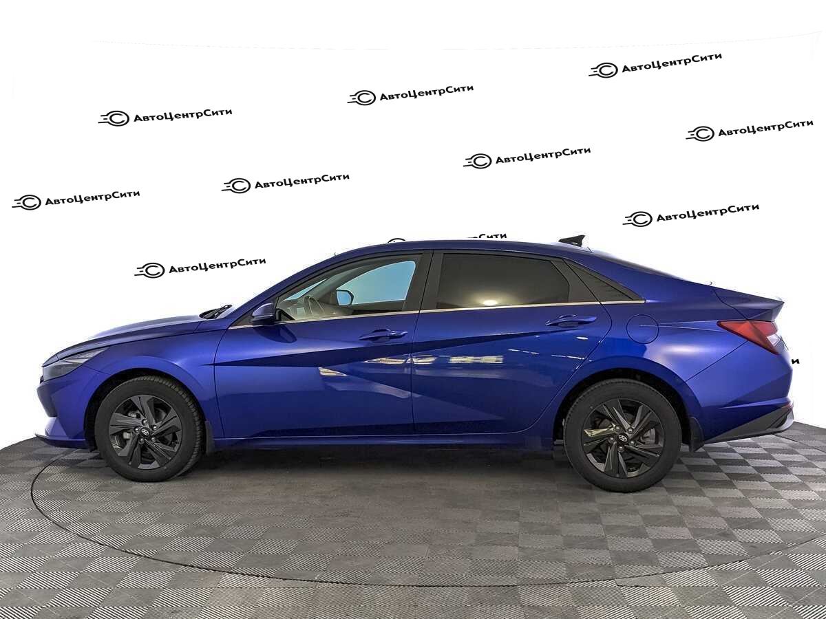 Hyundai Elantra с пробегом — 2021 год. Фото: #7