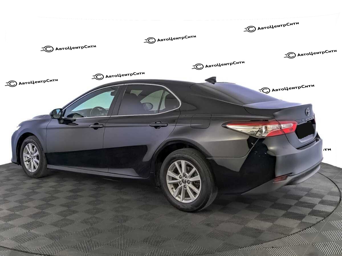Toyota Camry с пробегом — 2019 год. Фото: #6