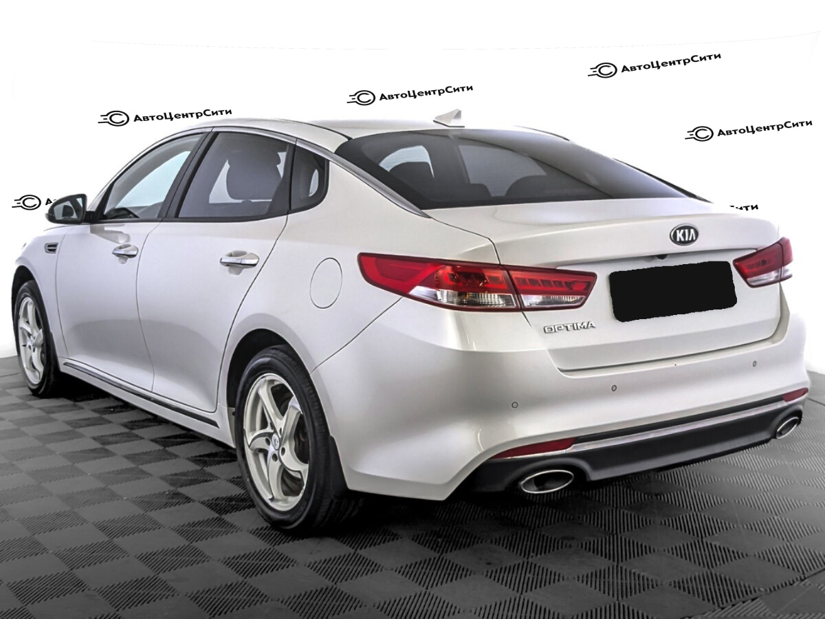 Kia Optima с пробегом — 2016 год. Фото: #6