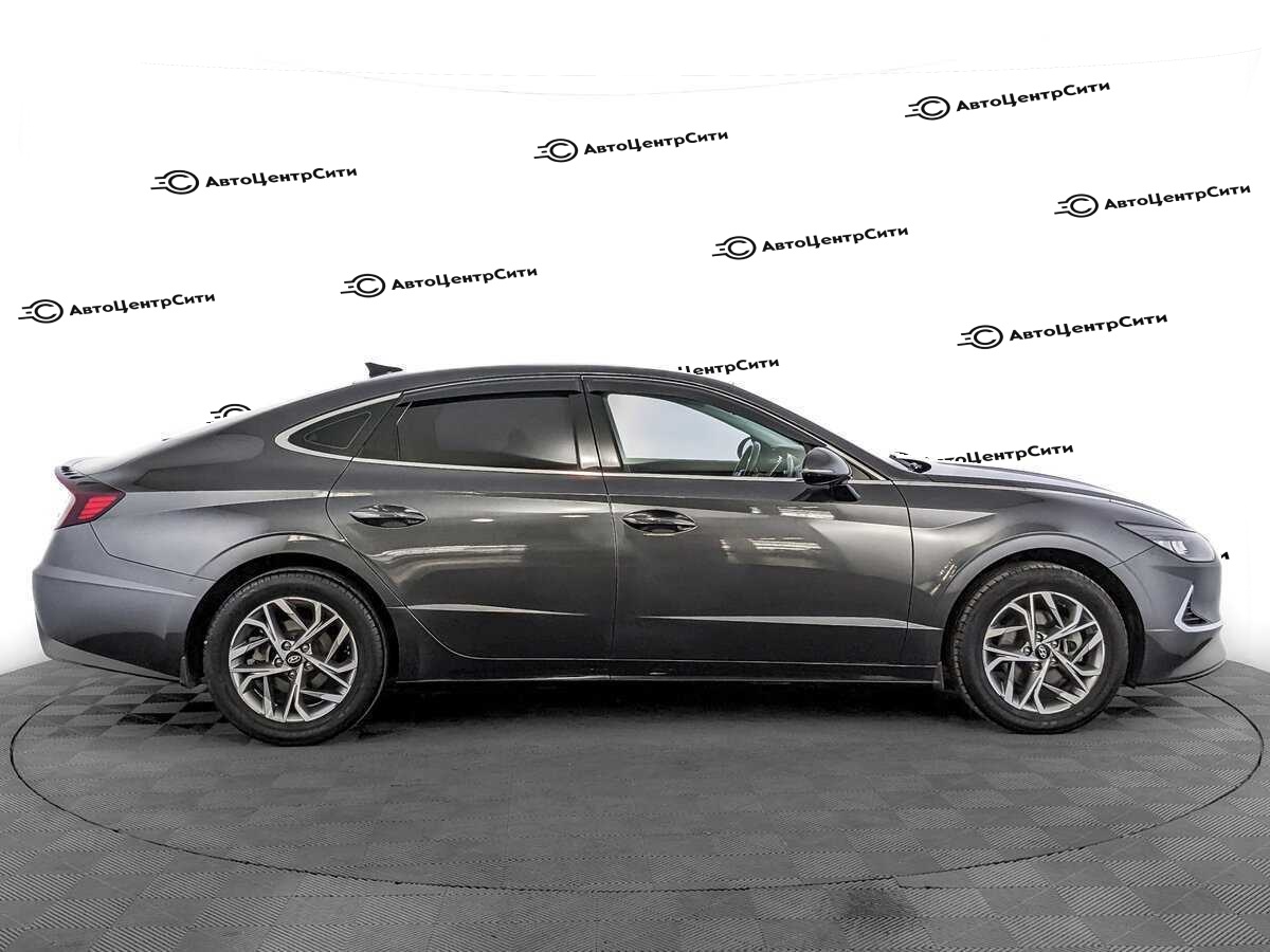 Hyundai Sonata с пробегом — 2021 год. Фото: #3