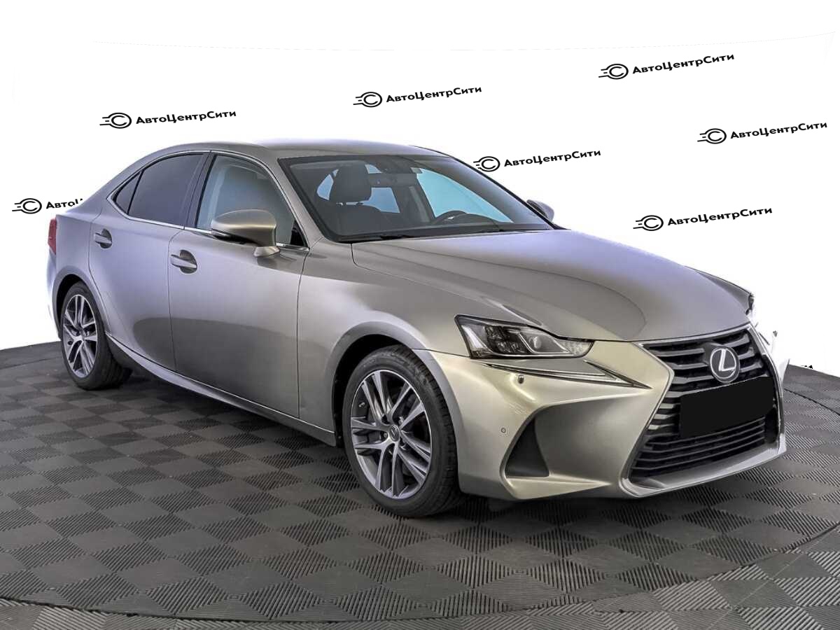 Lexus IS с пробегом — 2018 год. Фото: #2