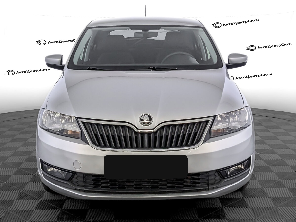 Skoda Rapid с пробегом — 2018 год. Фото: #1